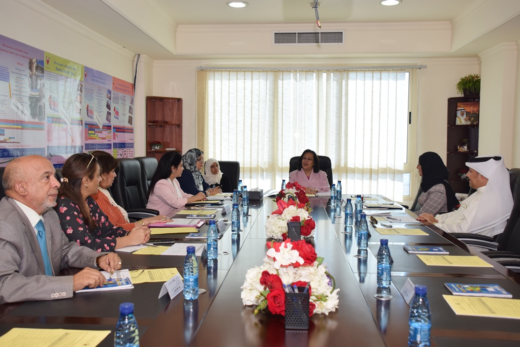 وزيرة الصحة تترأس الاجتماع التاسع للجنة الوطنية لمكافحة الأمراض المزمنة غير المعدية ..وتبارك لأعضاء اللجنة بفوز البحرين بجائزة فريق العمل المشترك بين الوكالات التابعة للأمم المتحدة ..