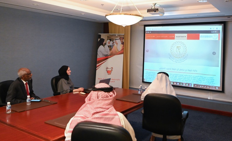 تدشين الموقع الإلكتروني لجائزة خليفة بن سلمان آل خليفة للطبيب البحريني