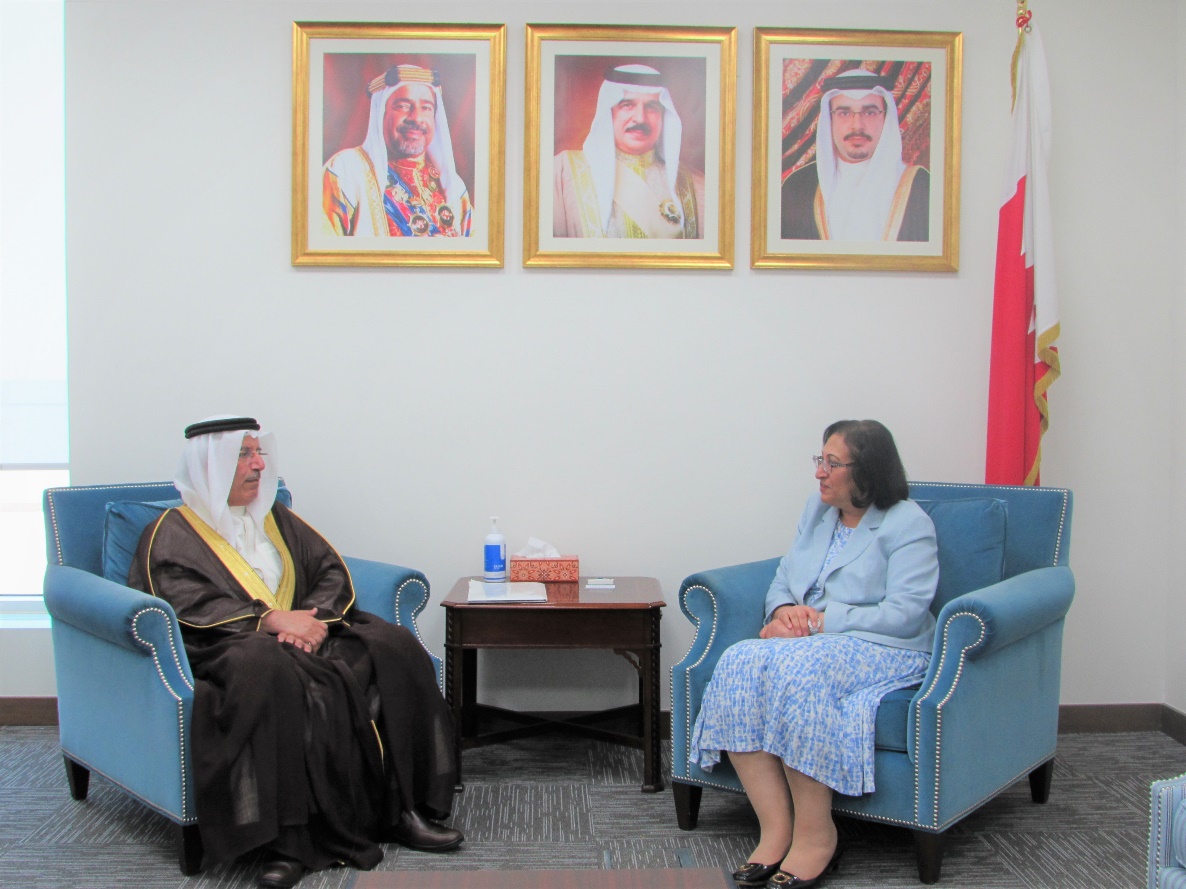 سعادة وزيرة الصحة تستقبل سفير مملكة البحرين لدى سوريا وتبحث تعزيز مجالات التعاون الصحي بين البلدين