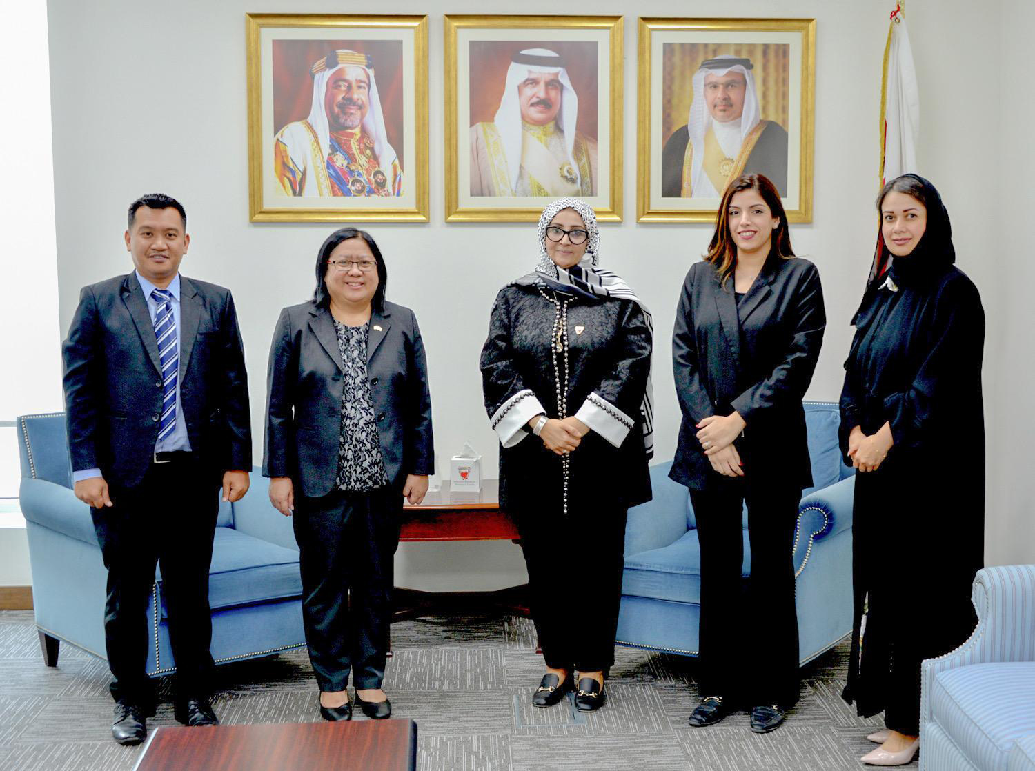 ‎وزيرة الصحة تستقبل القائم بأعمال سفارة جمهورية الفلبين لدى مملكة البحرين