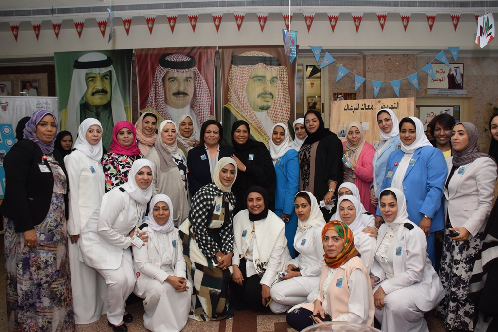 تحت شعار التمريض الخليجي معاك لنرعاك الدكتورة عائشة مبارك بوعنق تدشن احتفال الصحة بيوم التمريض الخليجي