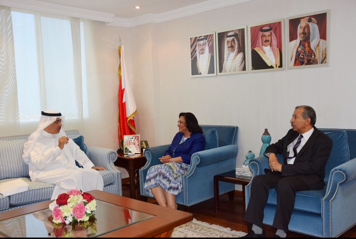 سعادة وزيرة الصحة تستقبل رئيس جامعة الخليج العربي