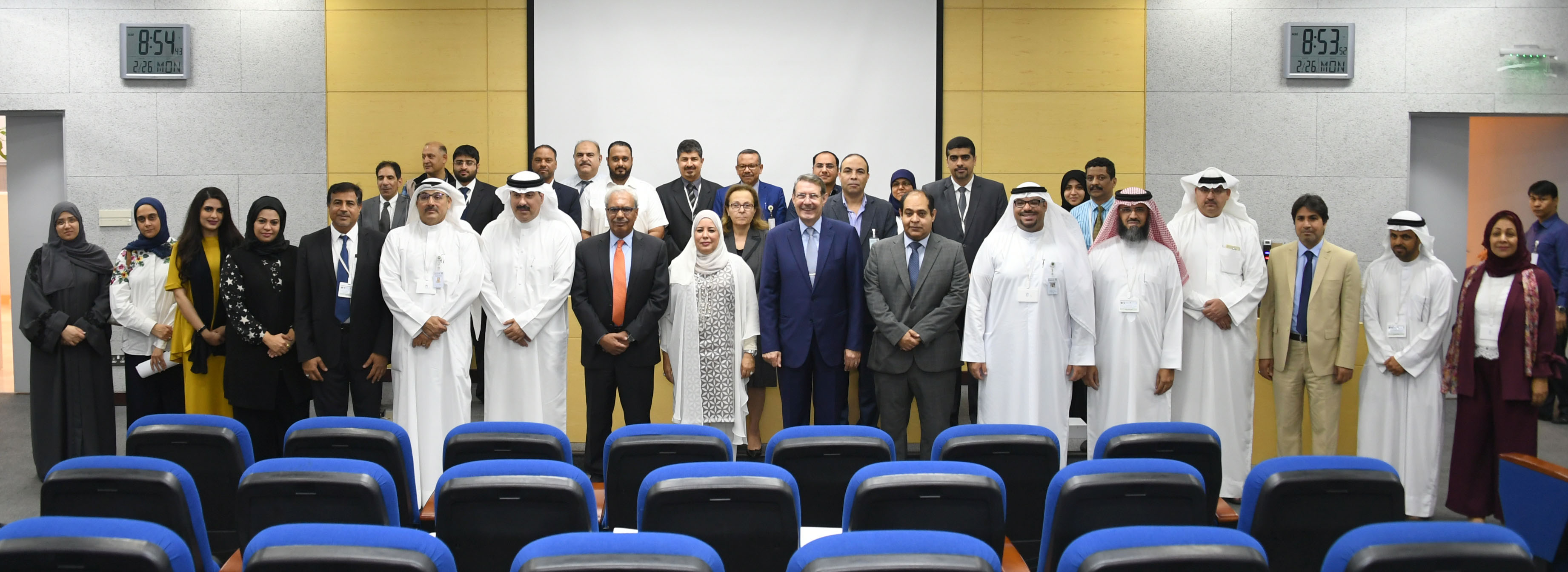 تعقد بالتعاون مع منظمة الصحة العالمية ووزارة الصحة .. افتتاح ورشة عمل لخطة سلامة المياه الوطنية بجامعة الخليج العربي ..