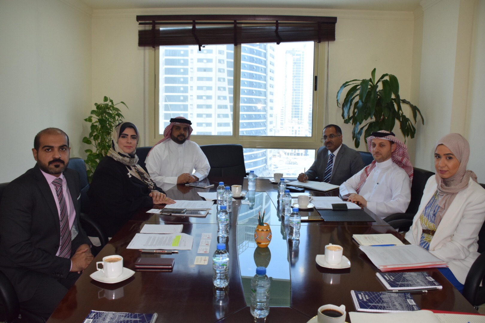 الصحة تبحث سبل تعزيز التعاون المشترك مع الهيئة العامة للتأمين الإجتماعي