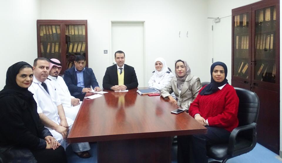 رئيس الطوارئ "المرزوق" يجتمع مع اعضاء لجنة F1 .. ويطلع على استعدادات اللجنة الطبية لسباقات الفورملا1 بوزارة الصحة للعام ٢٠١٩ لتقديم الدعم الطبي لسباقات الجائزة الكبرى ..