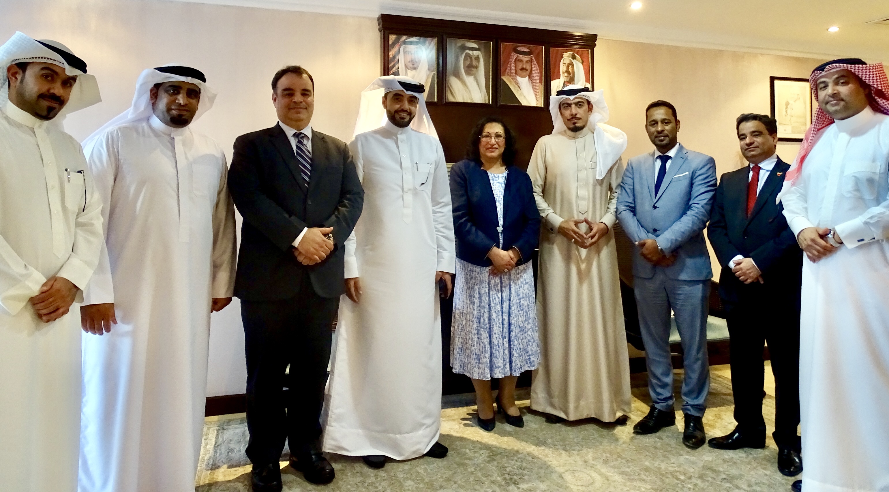 Minister of Health receives Members of the Council of  Representatives