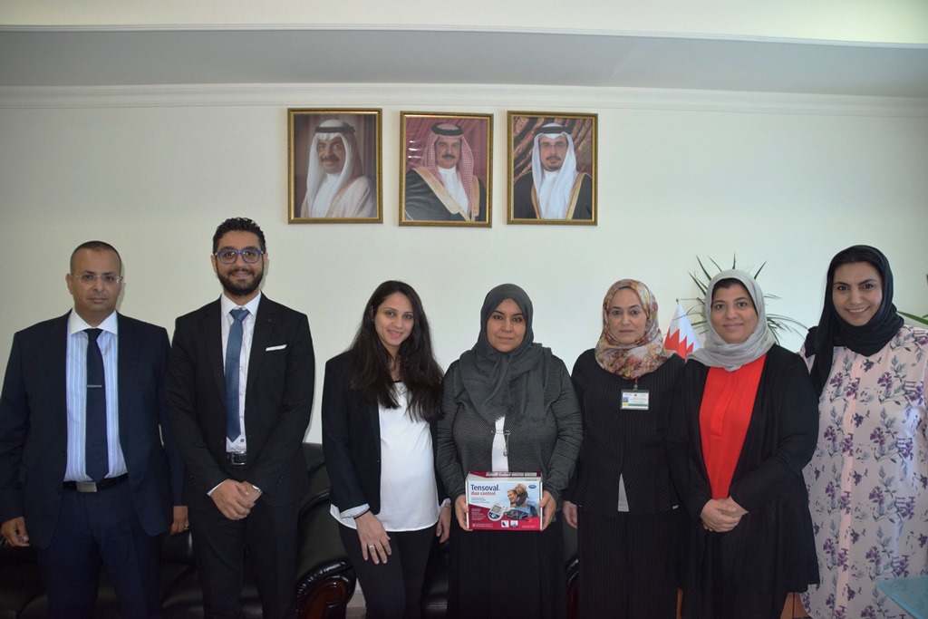 شركة ميرك للأدوية الطبية تتبرع بأجهزة الكترونية لقياس ضغط الدم والنبض لجميع عيادات السكري بالمراكز الصحية في مملكة البحرين