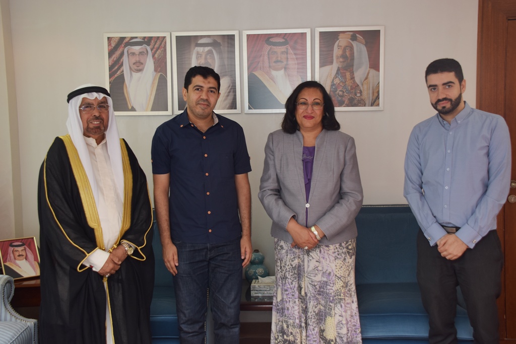 عائلة المرحوم سعيد عبدالله الجوهرة يقدمون الشكر لسعادة وزيرة الصحة على العناية التي تلقاها والدهم في مستشفى السلمانية قبل وفاته