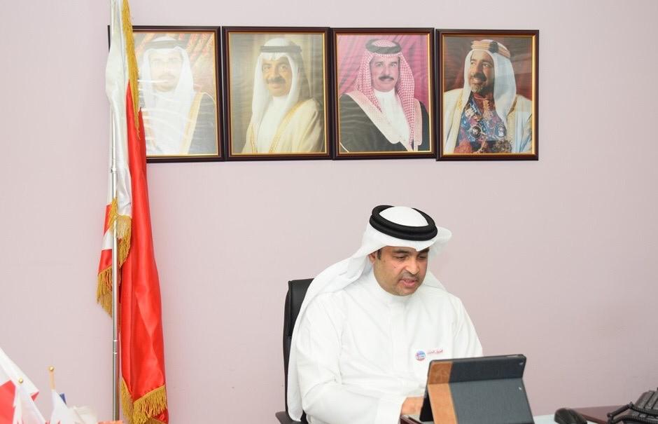 لمناقشة آخر مستجدات وإجراءات مملكة البحرين لمواجهة فيروس "كورونا" د.المانع يعقد اجتماعاً مرئياً عن بُعد مع السادة أعضاء مجلس الشورى