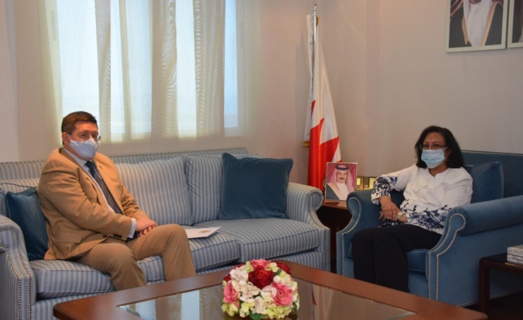 Health Minister receives British ambassador