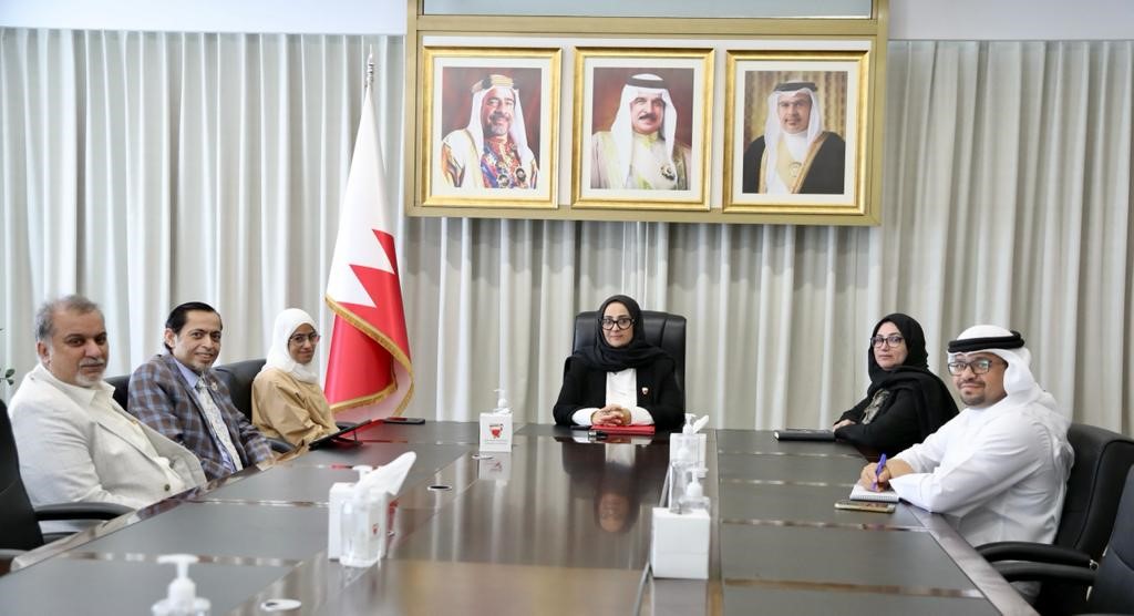 وزيرة الصحة تستقبل رئيس جمعية البحرين لرعاية مرضى السكلر