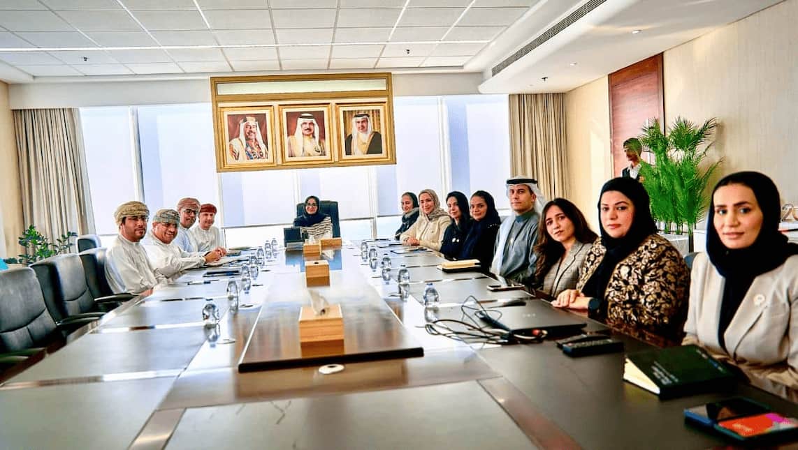 The Minister of Health Receives a Delegation from Oman to Explore Bahrain's Genomic Experience.