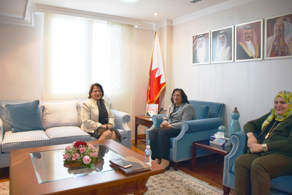 H.E minister of health the new ambassador of Egypt for Bahrain and praised the brotherly relationships between Bahrain and Egypt
