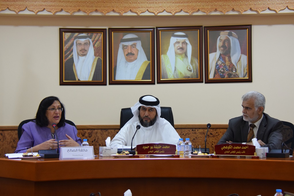 سعادة وزيرة الصحة تلتقي برئيس وأعضاء المجلس البلدي للمنطقة الشمالية