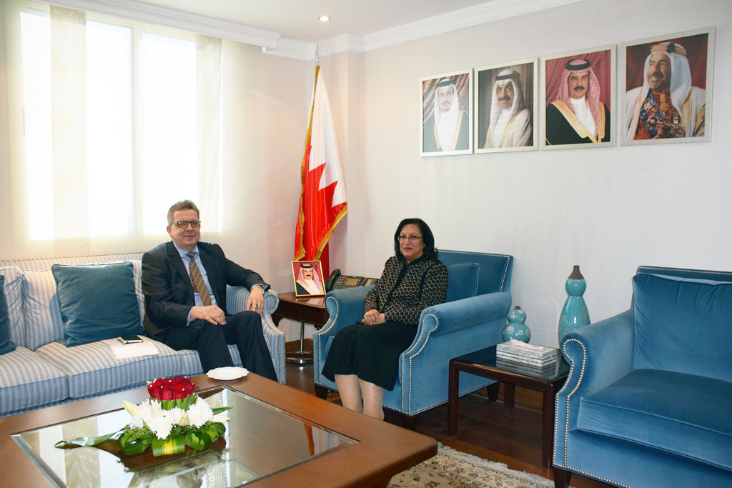 H.E Minister of Health discusses corporation methods in the field of health with the German Ambassador 